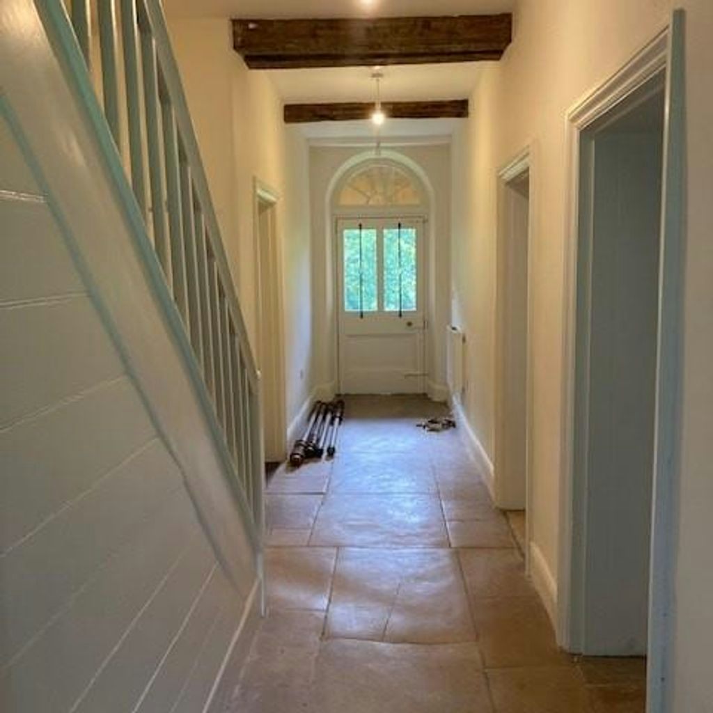 Wells Head Farmhouse - Entrance Hall