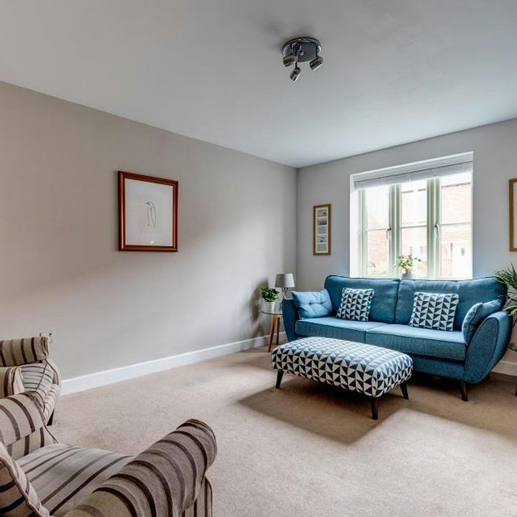 4 Whitley Way - Sitting Room