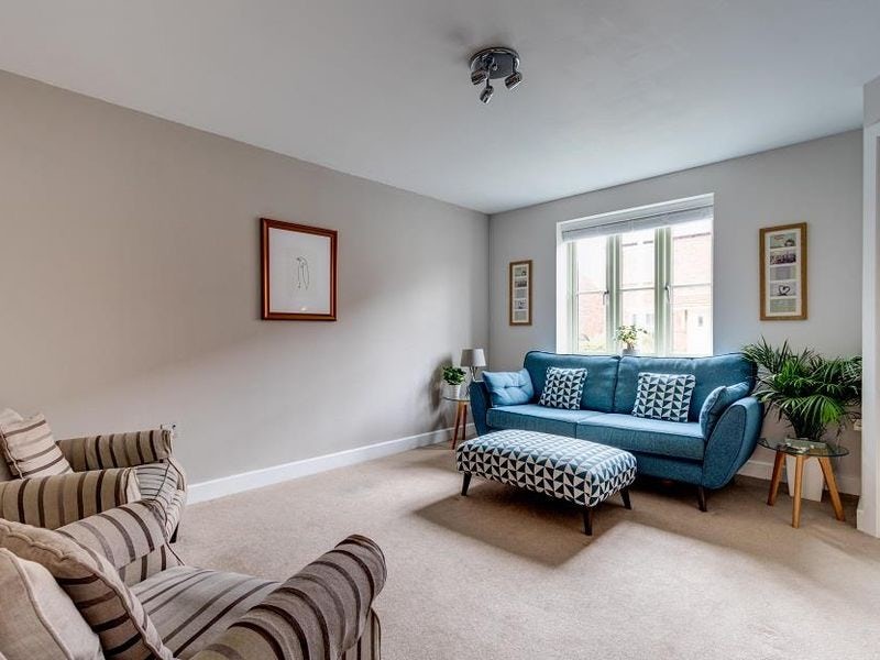 4 Whitley Way - Sitting Room