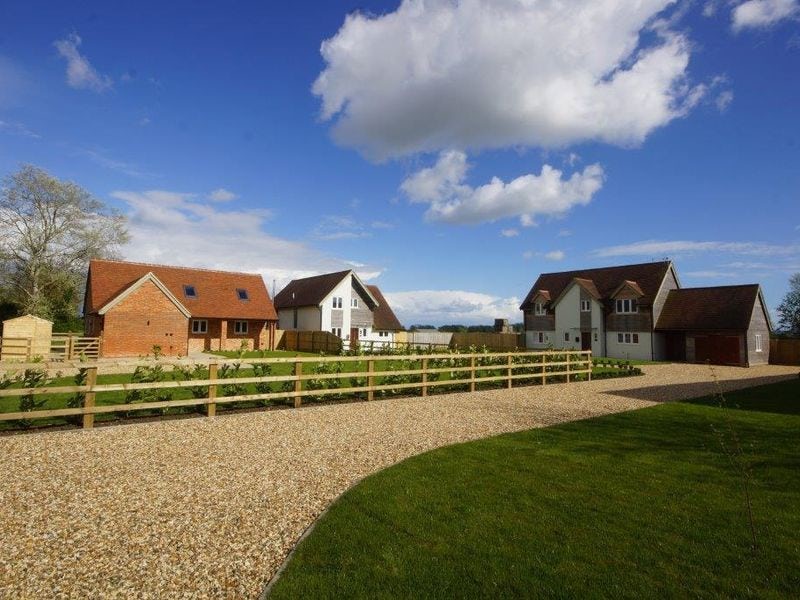 Butterwell House - Courtyard Settings