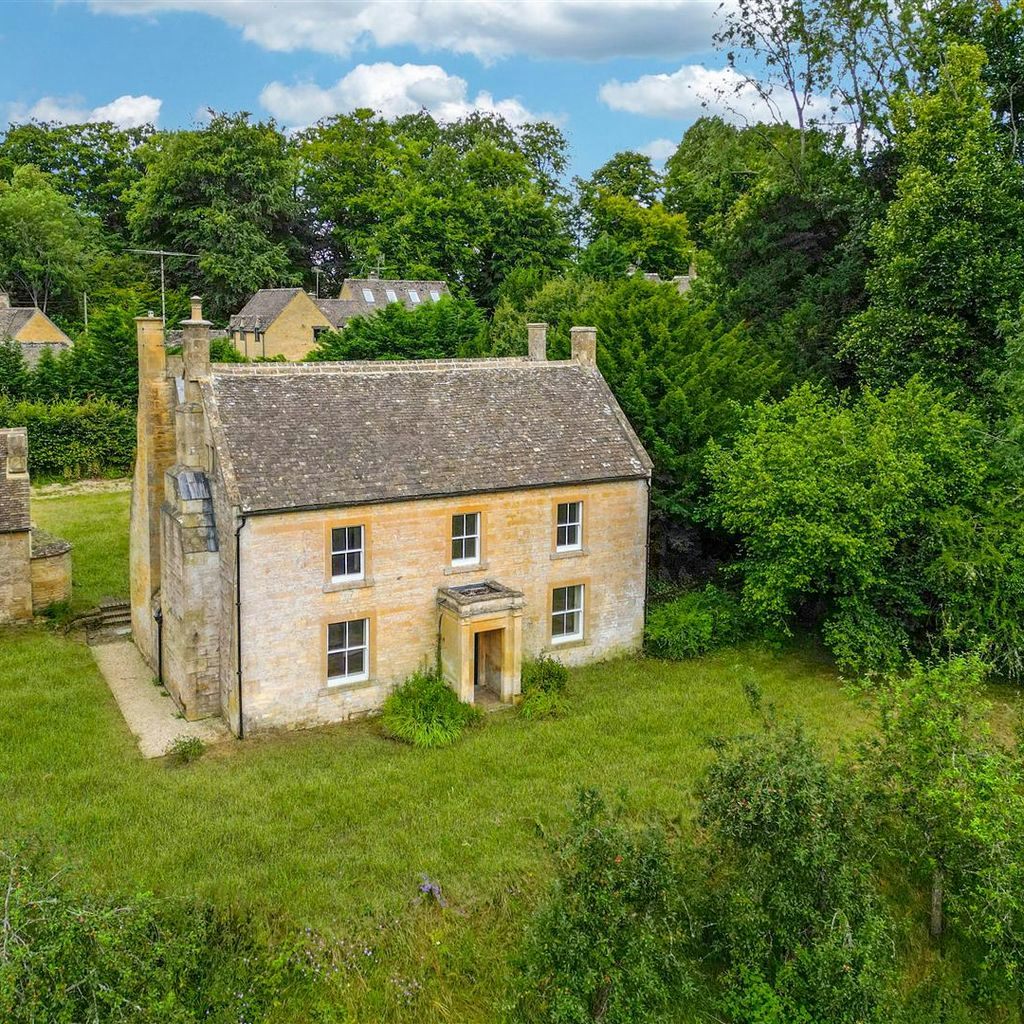 Wells Head Farmhouse - Rear of Property (drone sho