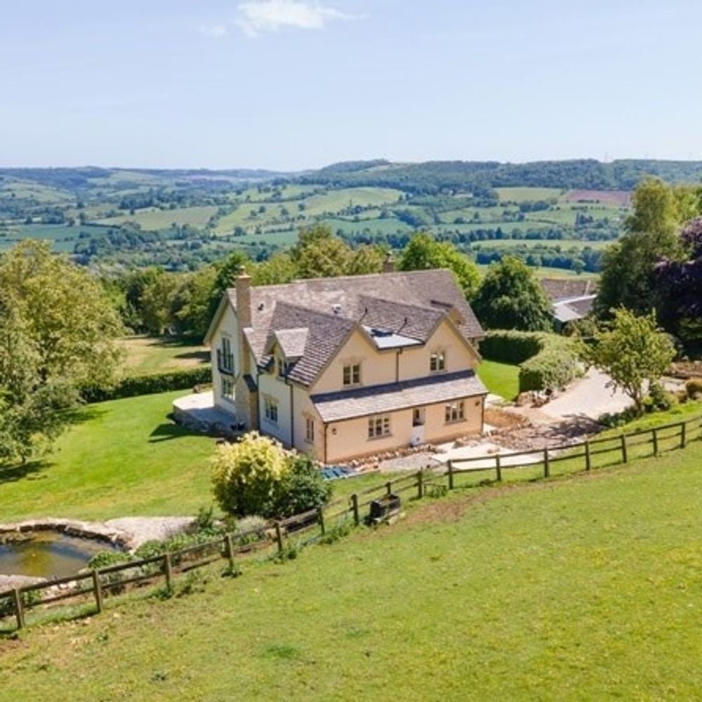 Image for article: The Summer ‘Race for Space’ continues unabated as families seek homes with land in the Cotswolds